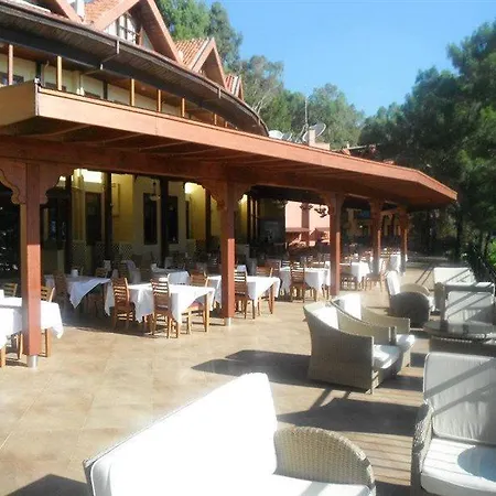 Park 3* מרמריס