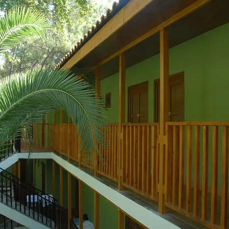 Park 3* מרמריס