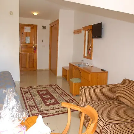 ホテル Park マルマリス